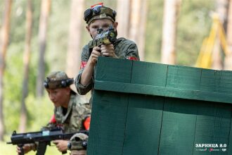 LASERWAR на «Зарнице 2.0»: Низкая стойка в сухой траве с тагером — №1136