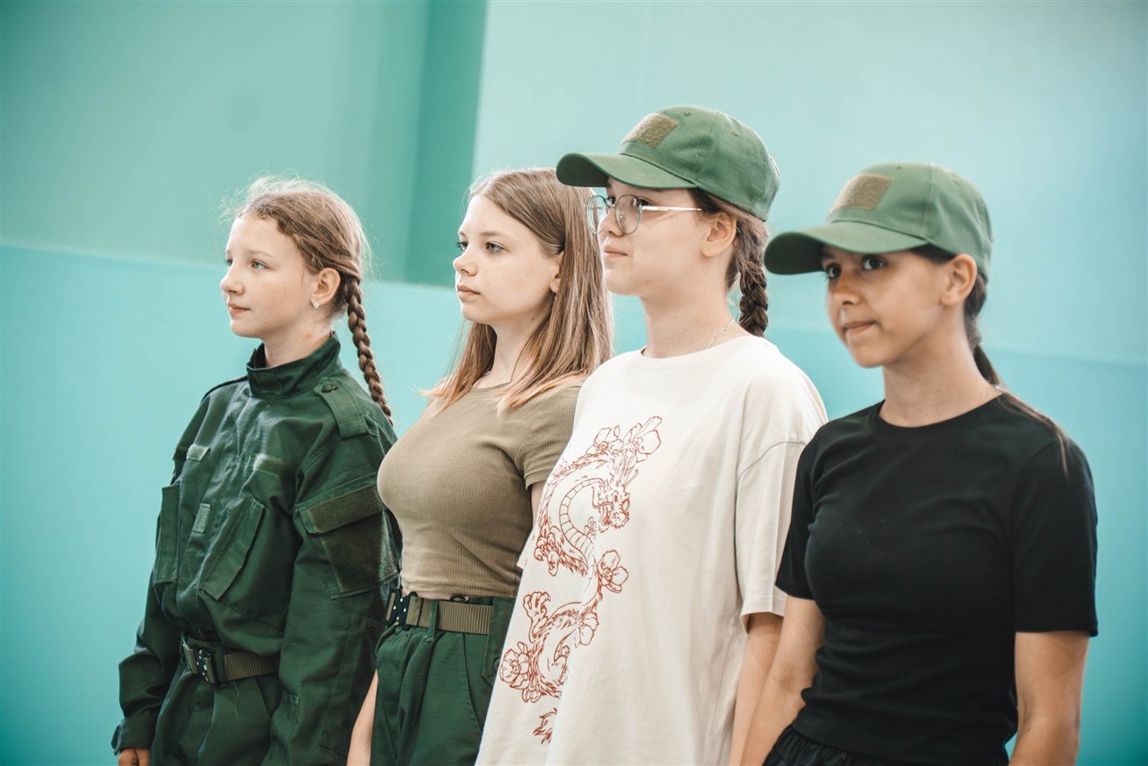 Лагерь «Авангард», лазертаг: связка напарников на маршруте «Зарницы» в лагере «Авангард»
