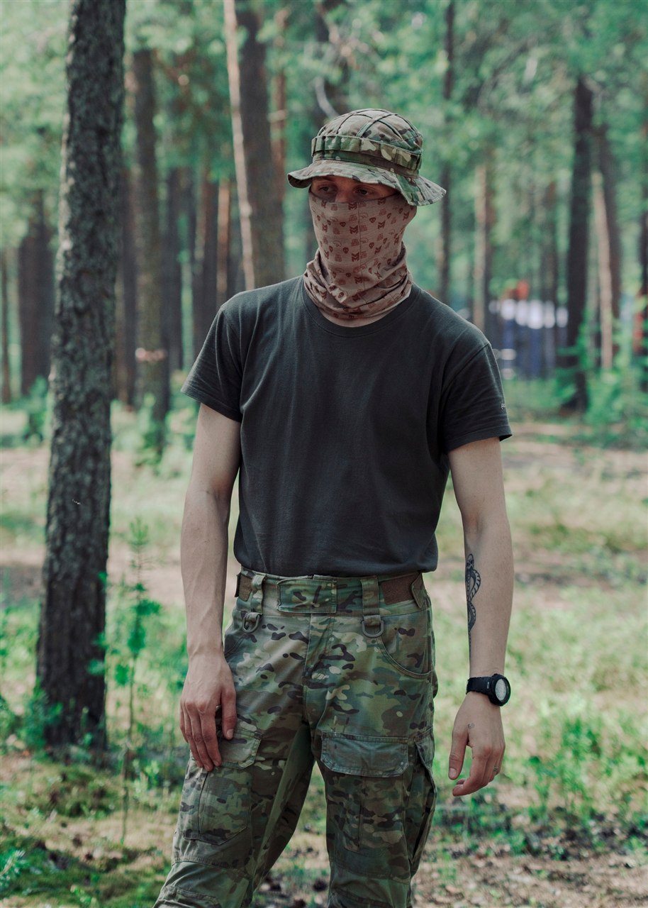 Лагерь «Авангард», лазертаг: Портрет бойца в шлеме LASERWAR — №250