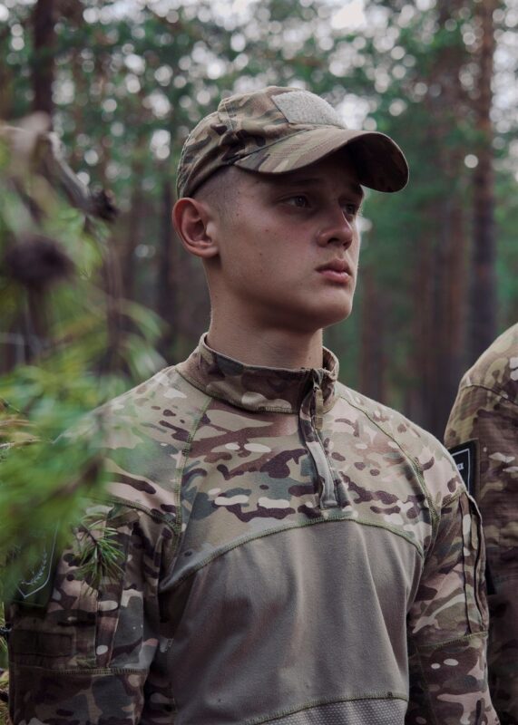 Лагерь «Авангард», лазертаг: Портрет бойца в шлеме LASERWAR — №370