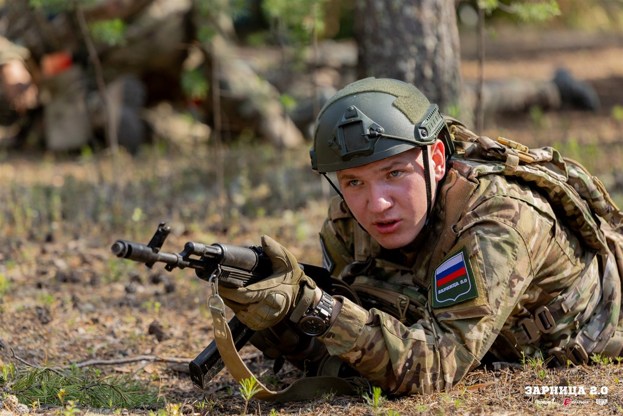 Фото «Зарницы 2.0»: Портрет бойца в шлеме LASERWAR — №450