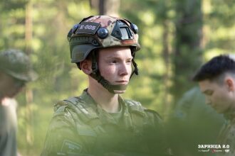 «Зарница 2.0»: Групповой портрет отряда на полигоне — №553