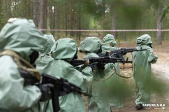 Лазертаг LASERWAR: Групповой портрет отряда на полигоне — №633
