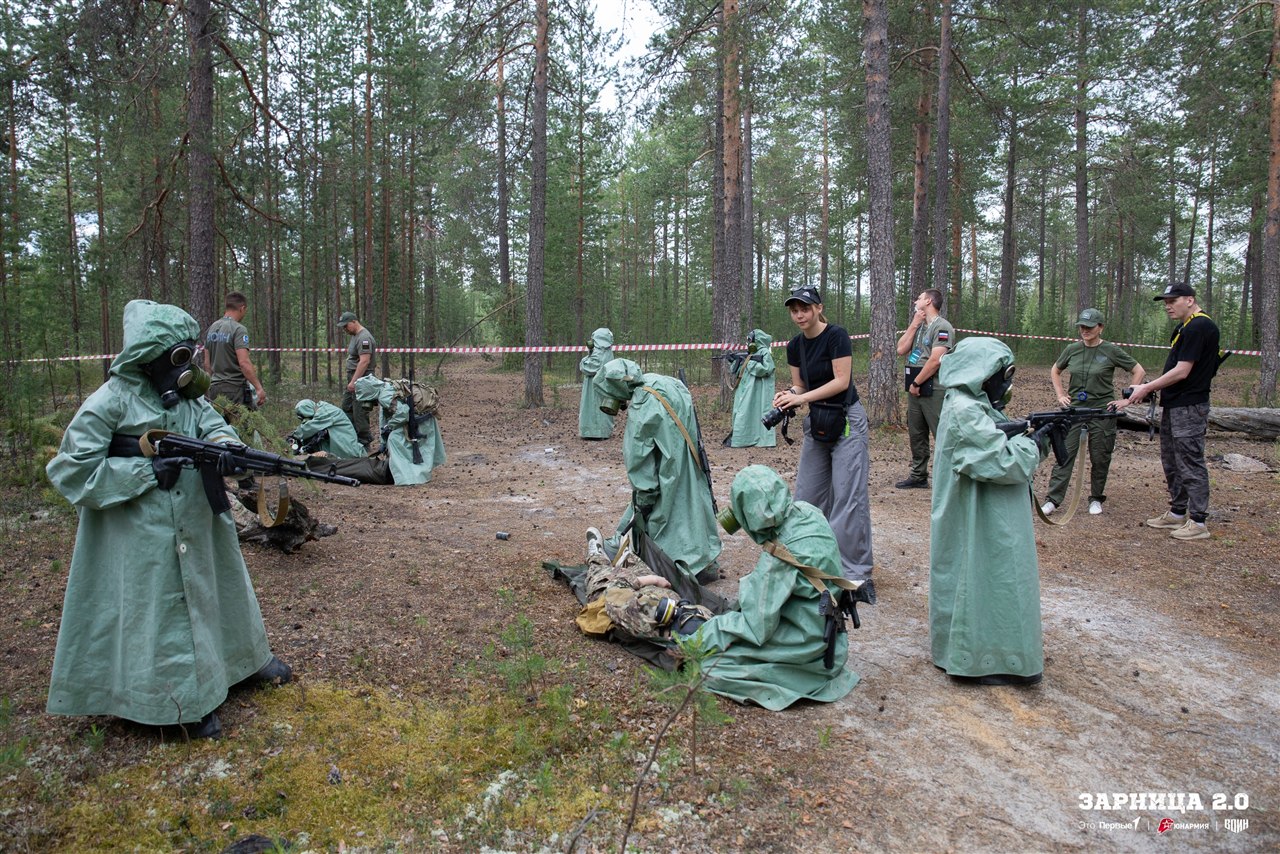 Лазертаг LASERWAR: Укрытие за стволом дерева на миссии — №741