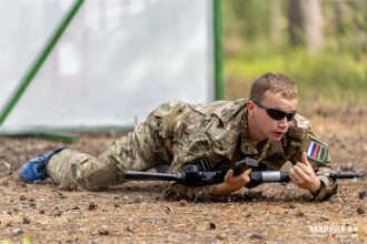 «Зарница 2.0»: Группа с тагерами LASERWAR в камуфляже — №763