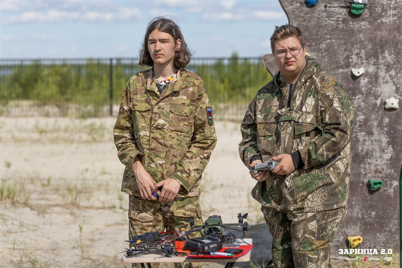 Лазертаг LASERWAR: Ряд тактических шлемов в построении — №825