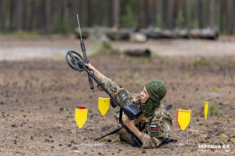 Фото «Зарницы 2.0»: Скрытная позиция в зелени на полигоне — №888