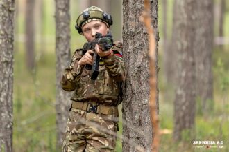 «Зарница 2.0»: Групповой портрет отряда на полигоне — №913