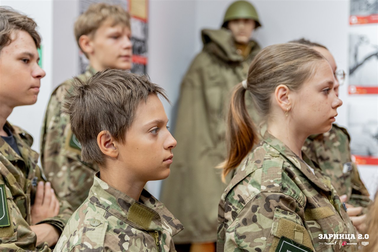Фото «Зарницы 2.0»: Выход отряда на старт миссии «Зарницы» — №1044