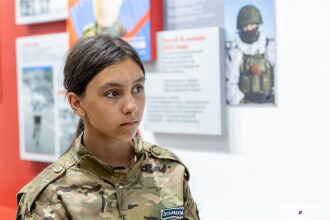 «Зарница 2.0»: Колонна участников вдоль грунтовой дороги — №1129