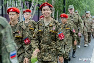 «Зарница 2.0»: Групповой портрет отряда на полигоне — №1153