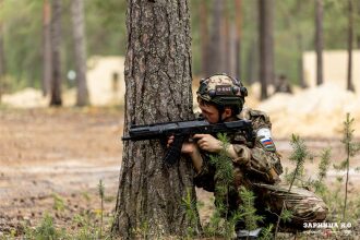 Фото «Зарницы 2.0»: Портрет бойца в шлеме LASERWAR — №1170