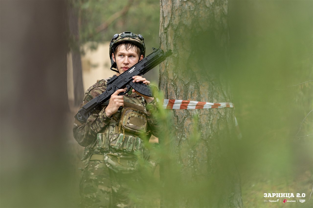 LASERWAR на «Зарнице 2.0»: Полный рост: камуфляж и берцы на плацу — №1184