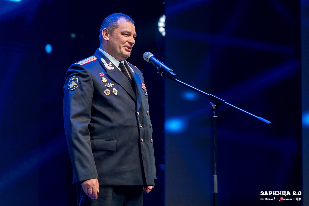 Фото «Зарницы 2.0»: Широкий кадр строя на тренировочном поле — №1338