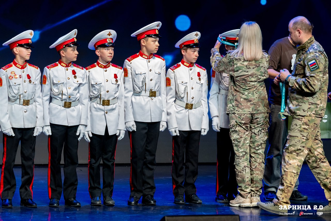 LASERWAR на «Зарнице 2.0»: Полный рост: камуфляж и берцы на плацу — №1544