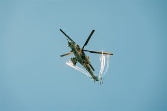 Фото «Зарницы 2.0»: скрытная позиция в зелени на полигоне на полигоне «Зарницы 2.0»