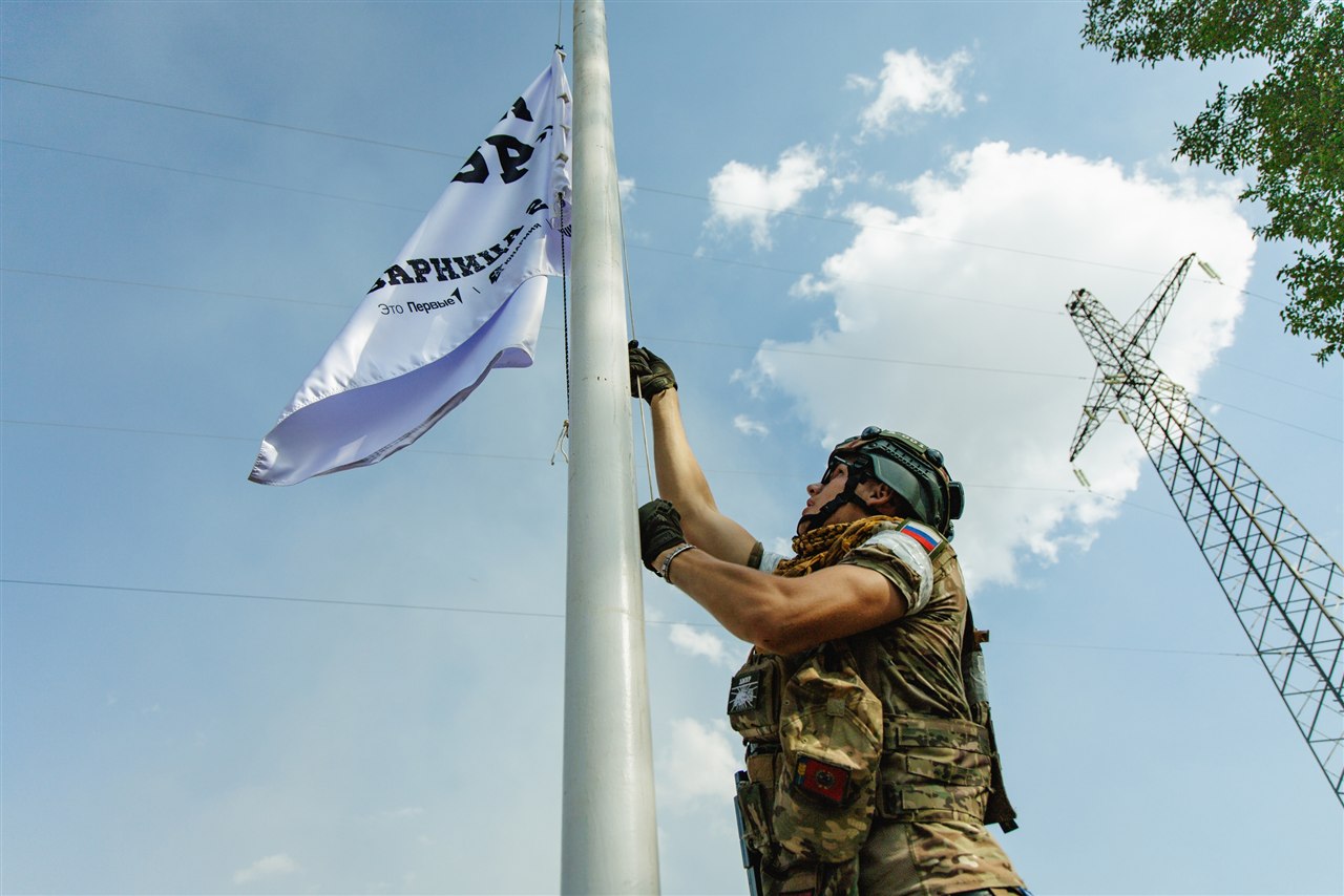 Турнир «Зарницы 2.0» LASERWAR: датчики и жилеты лазертага в строю во время миссии лазертага