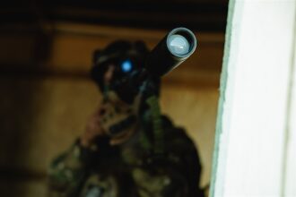 Фото «Зарницы 2.0»: экипировка LASERWAR крупным планом на полигоне «Зарницы 2.0»