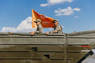 Лагерь «Авангард», лазертаг: Движение цепочкой по полевой дороге — №154
