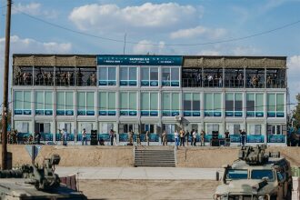 Турнир «Зарницы 2.0» LASERWAR: Группа с тагерами LASERWAR в камуфляже — №203