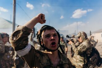 «Зарница 2.0»: Строй участников на плацу лагеря «Авангард» — №241