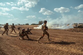 Лагерь «Авангард», лазертаг: Сбор команды у информационного маркера — №310