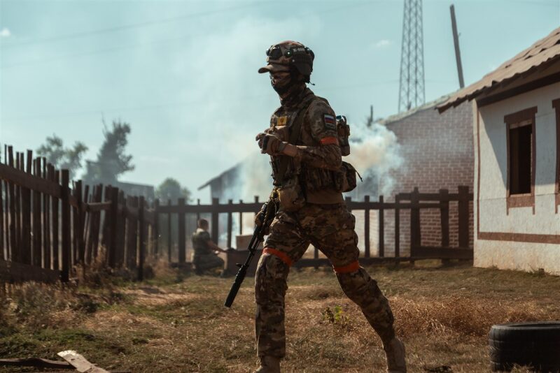 «Зарница 2.0»: Группа с тагерами LASERWAR в камуфляже — №403