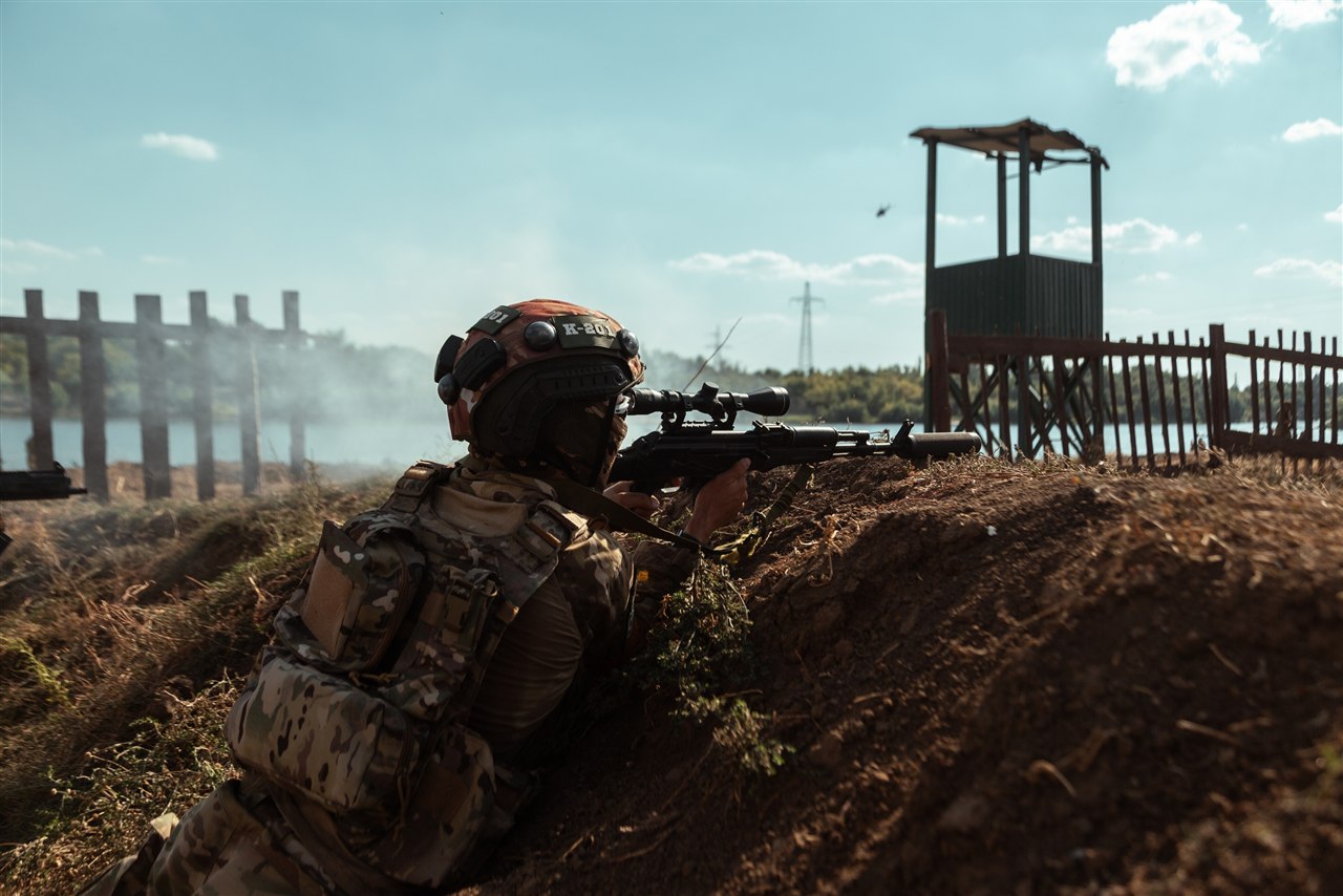 Лагерь «Авангард», лазертаг: Бег с тагером по песчаной тропе «Авангарда» — №406