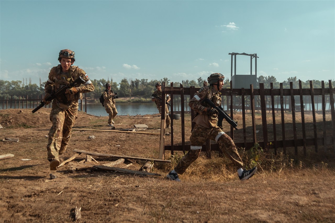 LASERWAR на «Зарнице 2.0»: Низкая стойка в сухой траве с тагером — №416