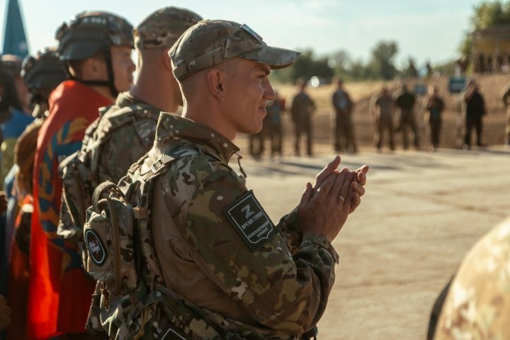 Фото «Зарницы 2.0»: Скрытная позиция в зелени на полигоне — №528