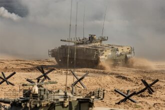Турнир «Зарницы 2.0» LASERWAR: Отряд проходит мимо бетонного сооружения — №575