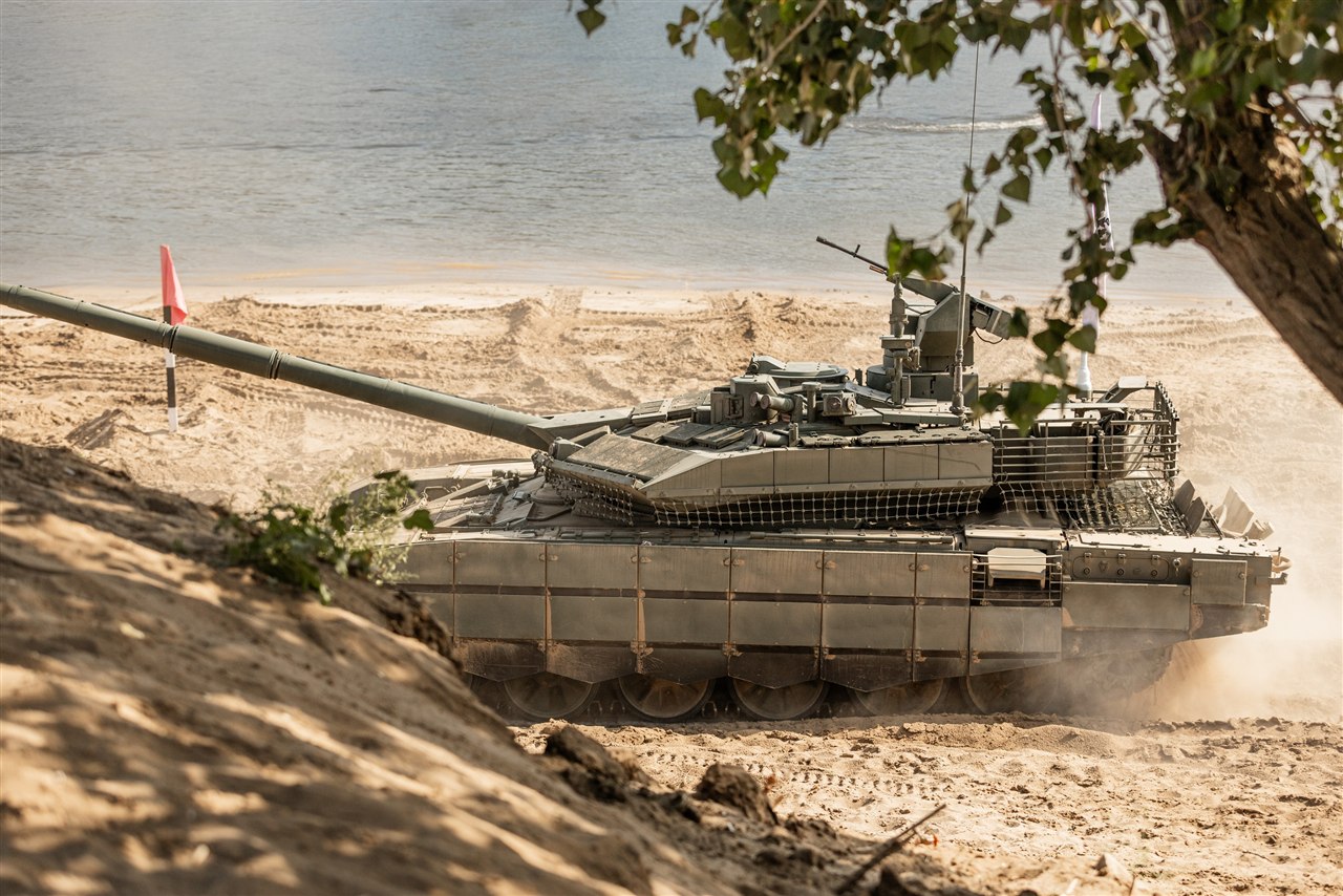 Фото «Зарницы 2.0»: Бег с тагером по песчаной тропе «Авангарда» — №606