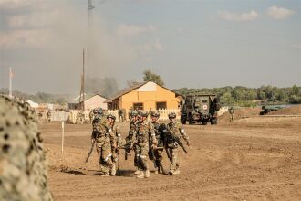 Лагерь «Авангард», лазертаг: Связка напарников на маршруте «Зарницы» — №628