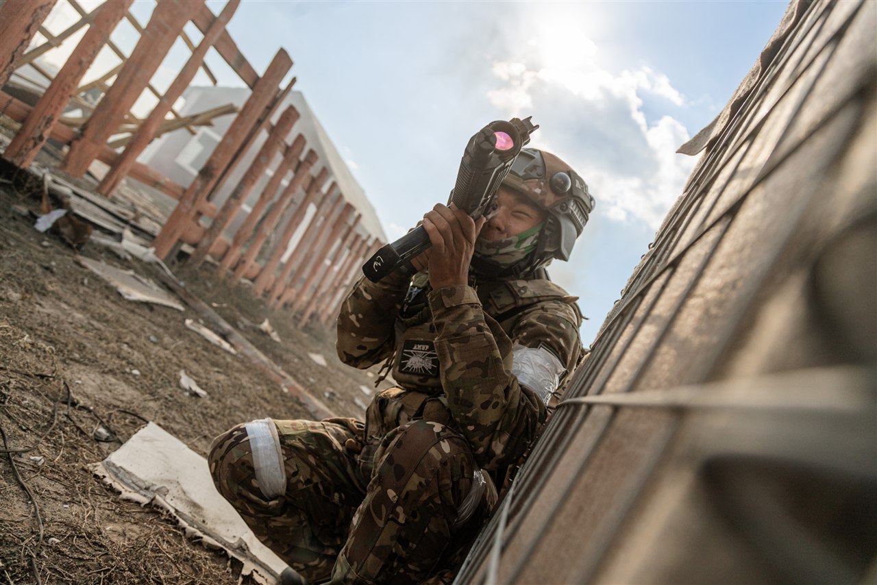 «Зарница 2.0»: Группа с тагерами LASERWAR в камуфляже — №643