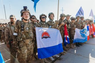 Лагерь «Авангард», лазертаг: Портрет бойца в шлеме LASERWAR — №730