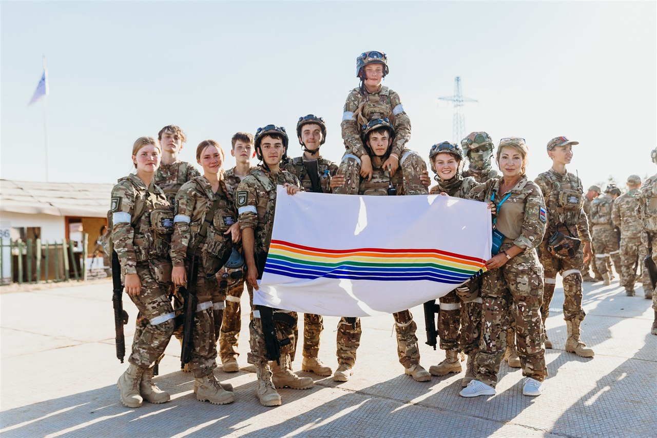 Турнир «Зарницы 2.0» LASERWAR: Строй участников на плацу лагеря «Авангард» — №761