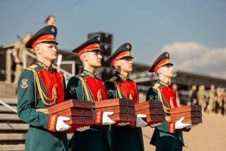 Фото «Зарницы 2.0»: Тактическая стойка на склоне песчаного поля — №774