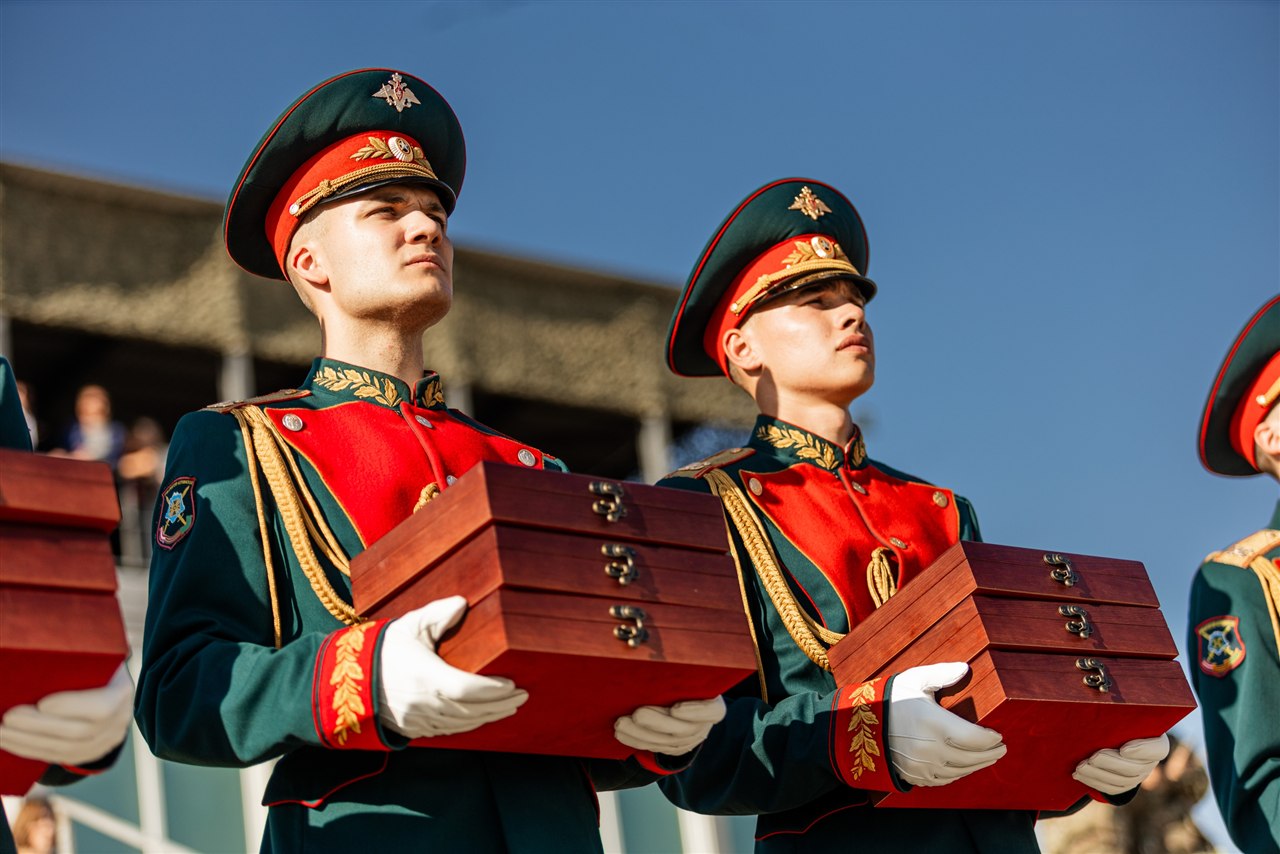 «Зарница 2.0»: Отряд проходит мимо бетонного сооружения — №775