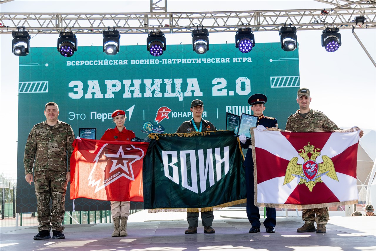 Турнир «Зарницы 2.0» LASERWAR: подготовка тагеров перед выходом во время миссии лазертага