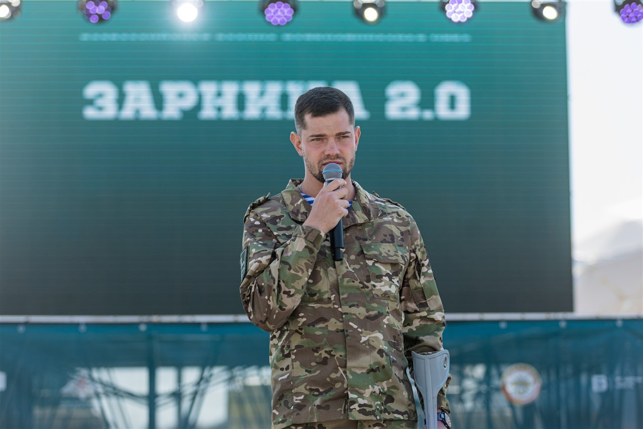 LASERWAR на «Зарнице 2.0»: бег с тагером по песчаной тропе «Авангарда» в лазертаг-дне «Зарницы»