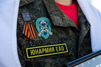 LASERWAR на «Зарнице 2.0»: полный рост: камуфляж и берцы на плацу в лазертаг-дне «Зарницы»