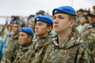 Фото «Зарницы 2.0»: Тактическая стойка на склоне песчаного поля — №174