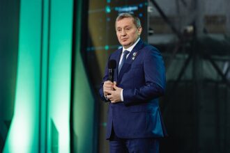 Лагерь «Авангард», лазертаг: Широкий кадр строя на тренировочном поле — №178