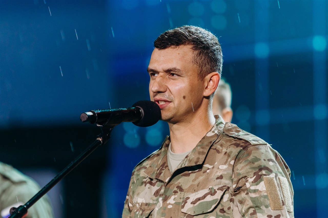 «Зарница 2.0»: Колонна участников вдоль грунтовой дороги — №289