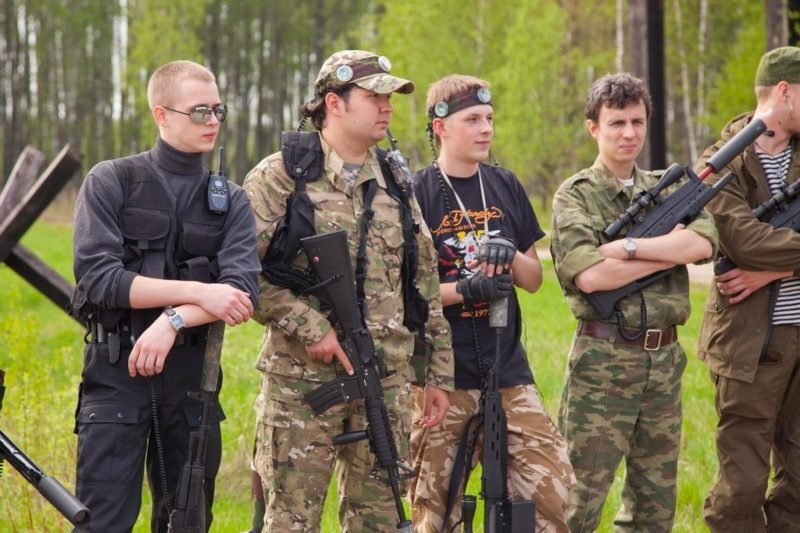 Команда LASERWAR в ожидании тактического боя.