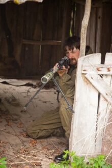 LASERWAR: снайпер LASERWAR занимает позицию