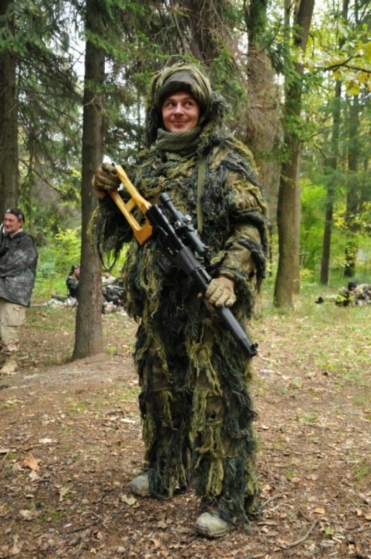 Маскировка LASERWAR: снайпер готов к засаде.