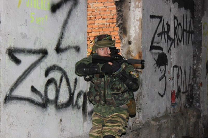 LASERWAR: прицельный взгляд из-за угла