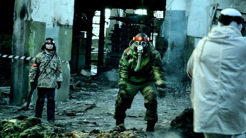 Засада в разрушенном здании: бойцы LASERWAR в масках