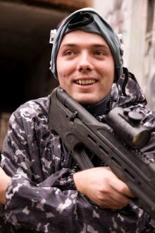 Улыбка бойца LASERWAR перед игрой